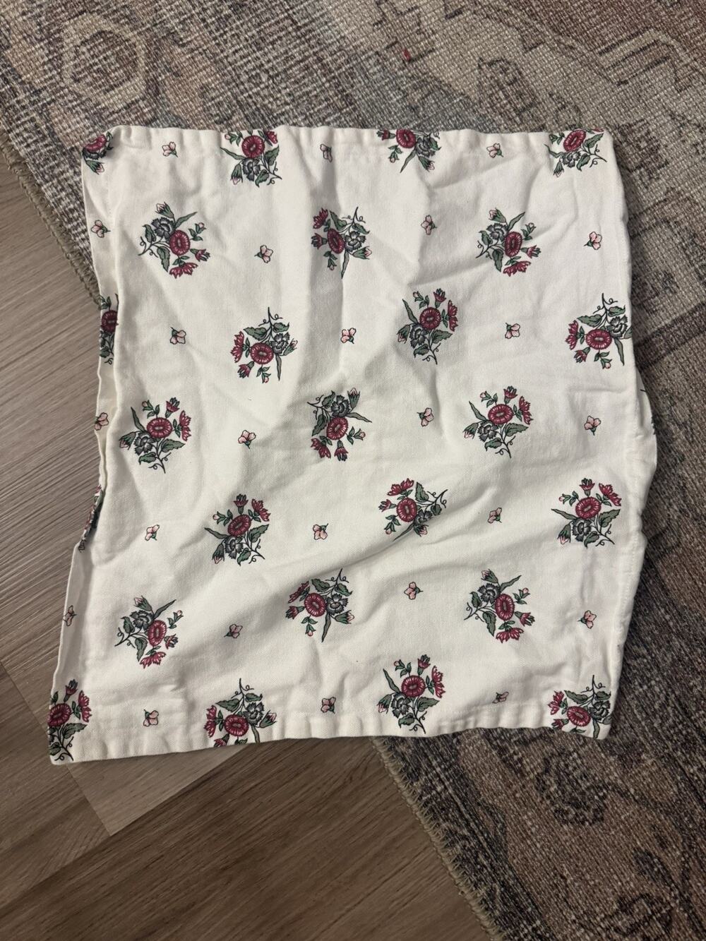 IKEA Pillow Cover Parlviva Floral Flowers Bouquet White 20x20